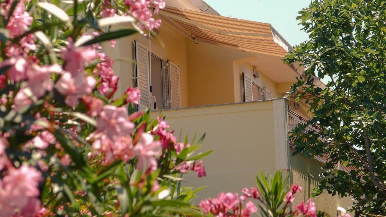 Adria Arba Apartments Rab Town Exteriér fotografie